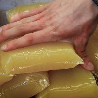 Adhesivo para etiquetado